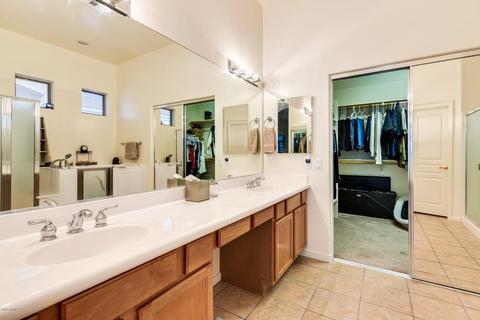 2224 E Constance Way, Phoenix, AZ 85042 photo 16
