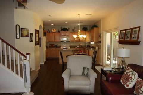 1049 E Iris Dr, Chandler, AZ 85286 photo 5