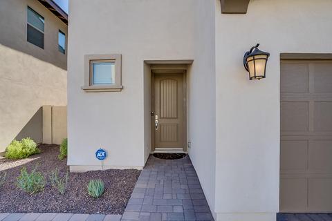 1977 S Wallrade Ln, Gilbert, AZ 85295 photo 2