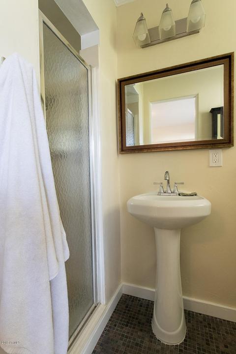 241 E Medlock Dr, Phoenix, AZ 85012 photo 15