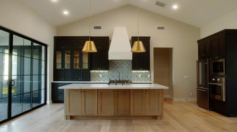 5001 E Clarendon Ave, Phoenix, AZ 85018 photo 2