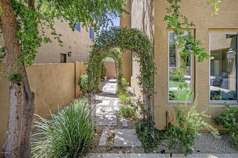3818 E Herrera Dr, Phoenix, AZ 85050 photo 36