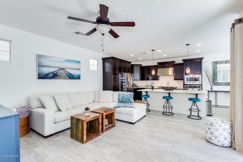 3805 E Stiles Ln, Gilbert, AZ 85295 photo 4