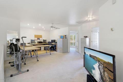 3213 E Rosemonte Dr, Phoenix, AZ 85050 photo 10
