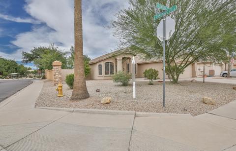 2032 E Rawhide St, Gilbert, AZ 85296 photo 2
