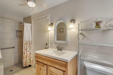 236 E Orange Dr, Phoenix, AZ 85012 photo 24