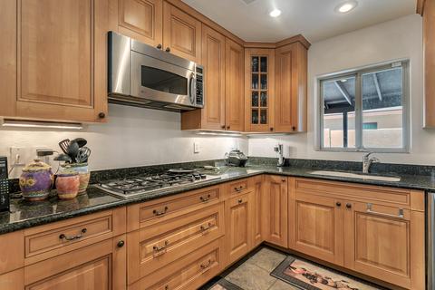 236 E Orange Dr, Phoenix, AZ 85012 photo 15