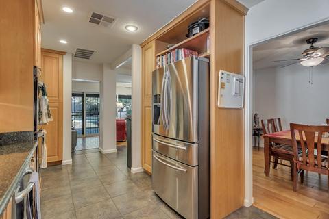 236 E Orange Dr, Phoenix, AZ 85012 photo 13