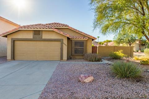 3952 E South Fork Dr, Phoenix, AZ 85044 photo 1