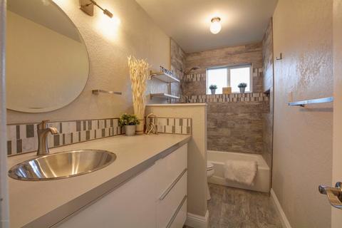 719 E Wesleyan Dr, Tempe, AZ 85282 photo 18