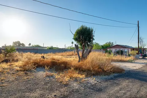 728 E Apollo Rd, Phoenix, AZ 85042 photo 8