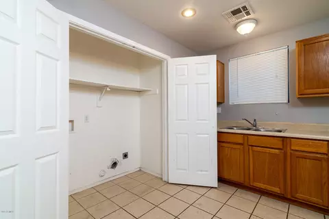 728 E Apollo Rd, Phoenix, AZ 85042 photo 19