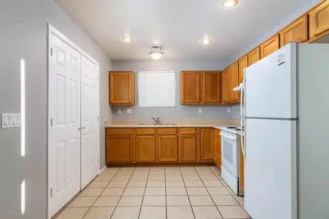 728 E Apollo Rd, Phoenix, AZ 85042 photo 18