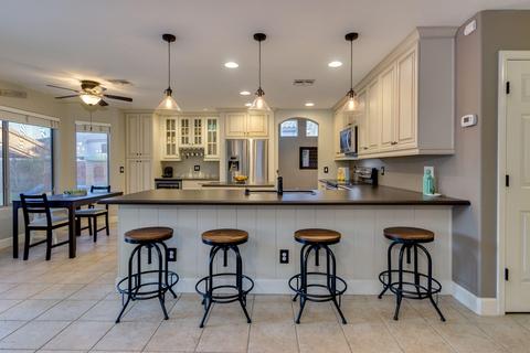 16009 S 18th Dr, Phoenix, AZ 85045 photo 4