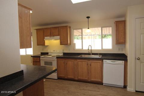 2425 E Tonto Ln, Phoenix, AZ 85050 photo 10