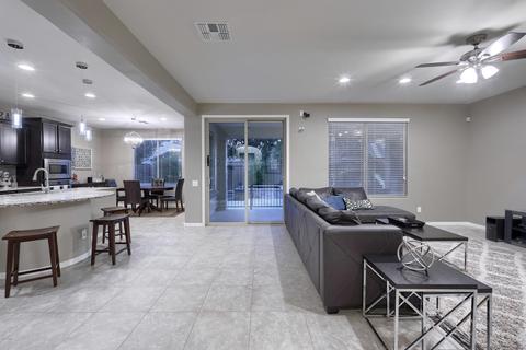 3609 E Half Hitch Pl, Phoenix, AZ 85050 photo 10