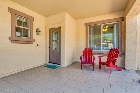 1776 S Falcon Dr, Gilbert, AZ 85295 photo 3