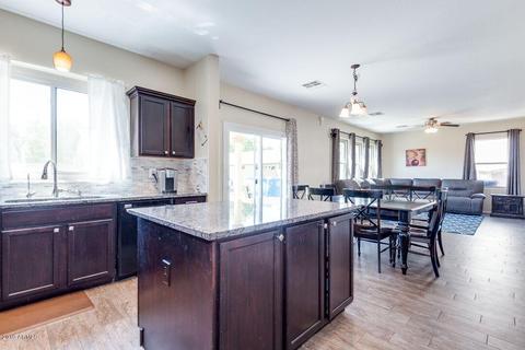 1776 S Falcon Dr, Gilbert, AZ 85295 photo 5
