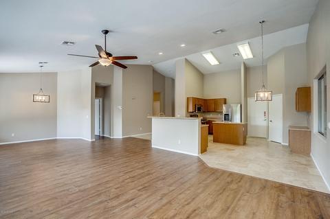 2833 S 65th Ln, Phoenix, AZ 85043 photo 9