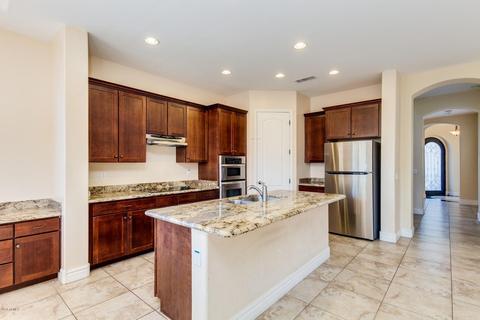 3205 E Branham Ln, Phoenix, AZ 85042 photo 8