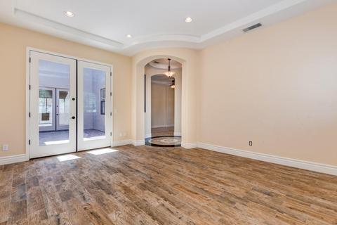3205 E Branham Ln, Phoenix, AZ 85042 photo 4