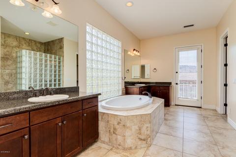 3205 E Branham Ln, Phoenix, AZ 85042 photo 29