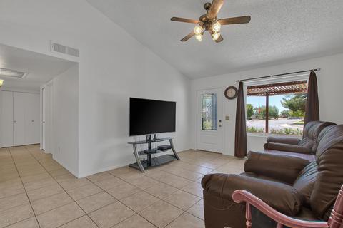 6744 E Juniper St, Mesa, AZ 85205 photo 9