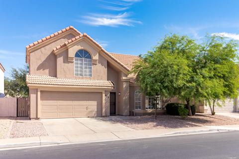830 W Devon Dr, Gilbert, AZ 85233 photo 2