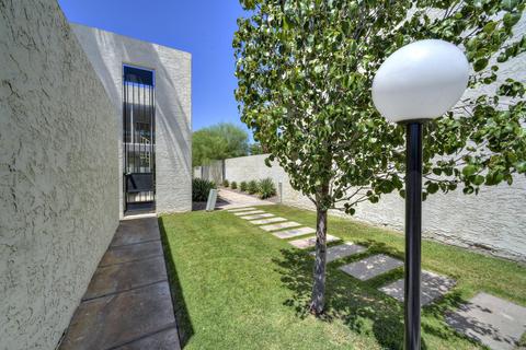 4654 N 40th St, Phoenix, AZ 85018 photo 1