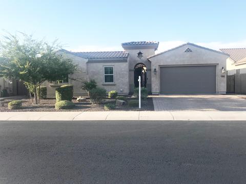 862 E Parkview Dr, Gilbert, AZ 85295 photo 1