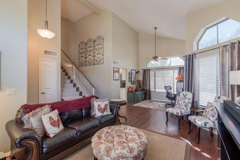 209 E Vaughn Ave, Gilbert, AZ 85234 photo 3