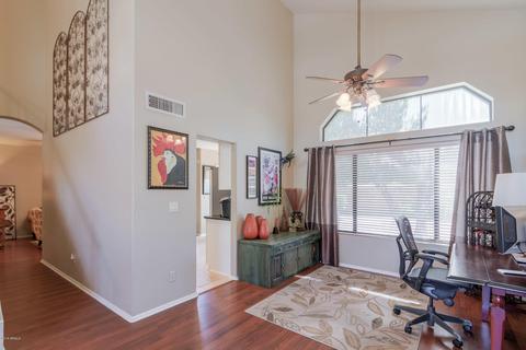 209 E Vaughn Ave, Gilbert, AZ 85234 photo 4