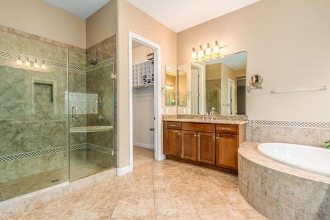 3737 Ember Glow Way, Phoenix, AZ 85050 photo 5