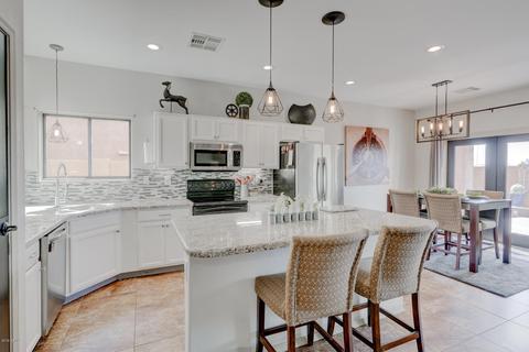 2115 E Greenlee Ave, Apache Junction, AZ 85119 photo 8