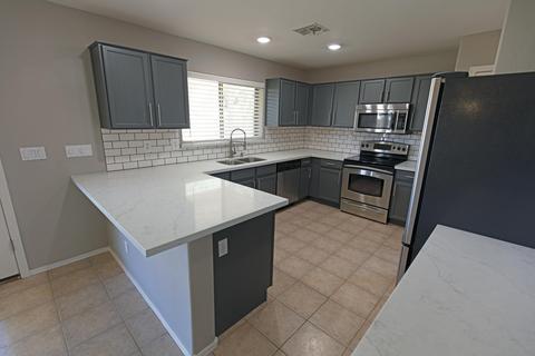 2738 E Beverly Rd, Phoenix, AZ 85042 photo 14