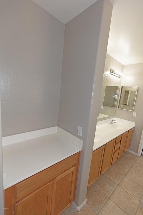2738 E Beverly Rd, Phoenix, AZ 85042 photo 29