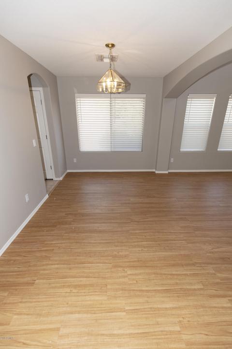 2738 E Beverly Rd, Phoenix, AZ 85042 photo 8