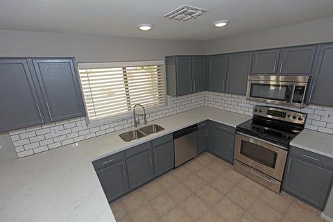 2738 E Beverly Rd, Phoenix, AZ 85042 photo 16