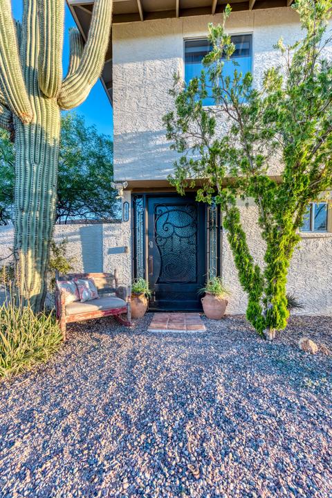 10309 E Fenimore Rd, Mesa, AZ 85207 photo 2