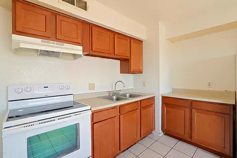 4211 S 3rd St, Phoenix, AZ 85040 photo 5