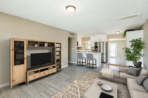 805 Echo Ln, Phoenix, AZ 85020 photo 2