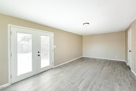 805 Echo Ln, Phoenix, AZ 85020 photo 12