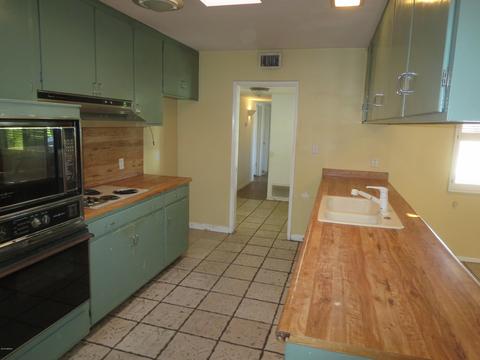 118 E Loma Ln, Phoenix, AZ 85020 photo 2
