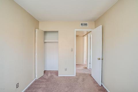 1211 E Lawrence Ln, Phoenix, AZ 85020 photo 12