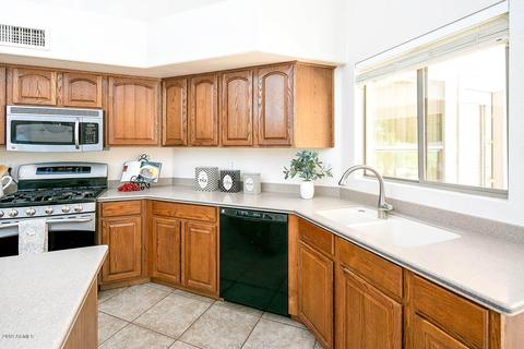 929 E Betsy Ln, Gilbert, AZ 85296 photo 6