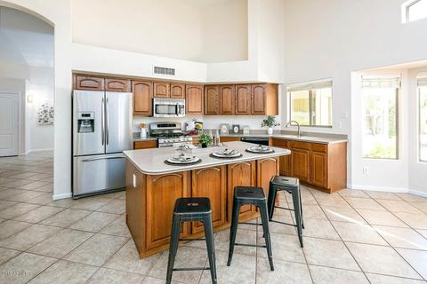 929 E Betsy Ln, Gilbert, AZ 85296 photo 8