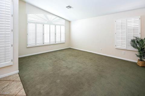 929 E Betsy Ln, Gilbert, AZ 85296 photo 2