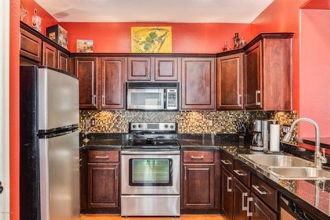 7032 S 7th Ln, Phoenix, AZ 85041 photo 8