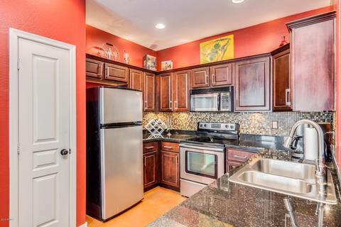7032 S 7th Ln, Phoenix, AZ 85041 photo 9