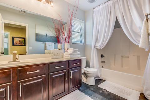7032 S 7th Ln, Phoenix, AZ 85041 photo 16